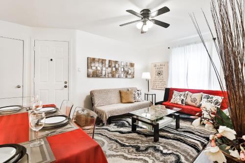 FREE PARKING - 2 BEDROOMS - full APARTMENT - in Beautiful Lachine - NEAR WATER - 15 MINUTE DRIVE TO DOWNTOWN