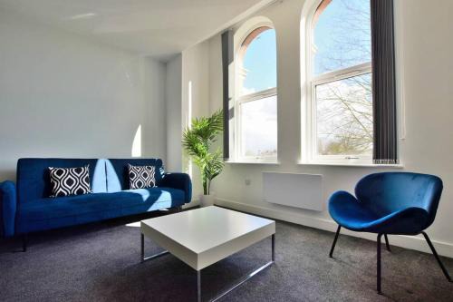 FREE PARKING - Beautiful 2-BR Flat in Manchester