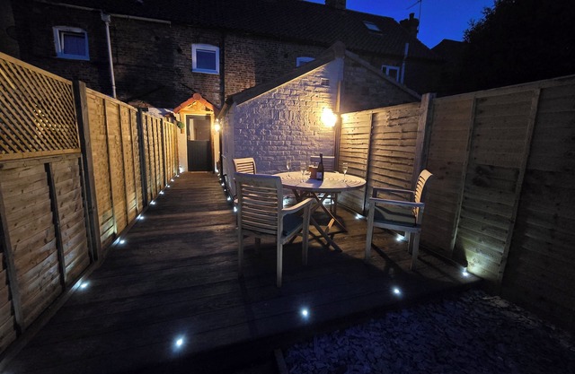 Free Parking, Outside Decking, fibre WiFi - Flanders Cottagenn
