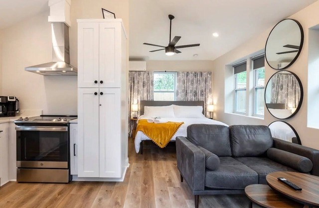 Free-standing Tinyhome Studio with 6ft Privacy Fencing & Modern Amenities