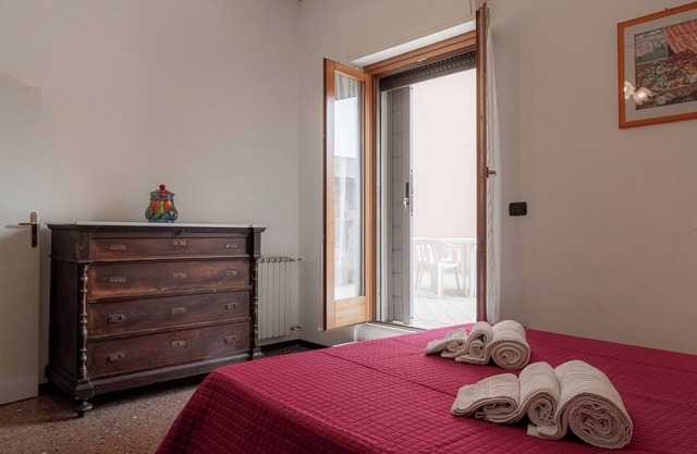 Free WI-FI, The house of flowers 10 minutes from the sea of fano