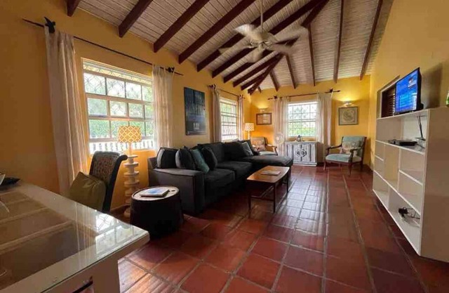 Freights Bay Surfers Bungalow