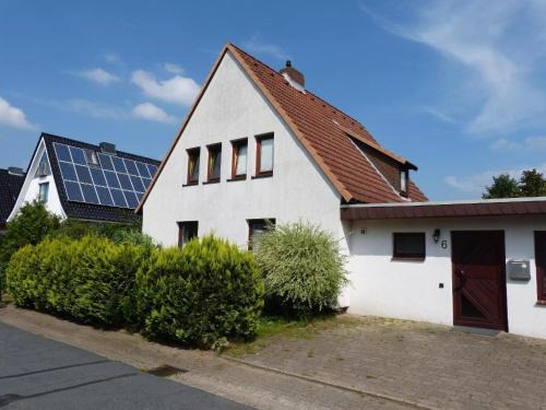 Freistehendes Ferienhaus in Adendorf mit Terrasse, Grill und Garten