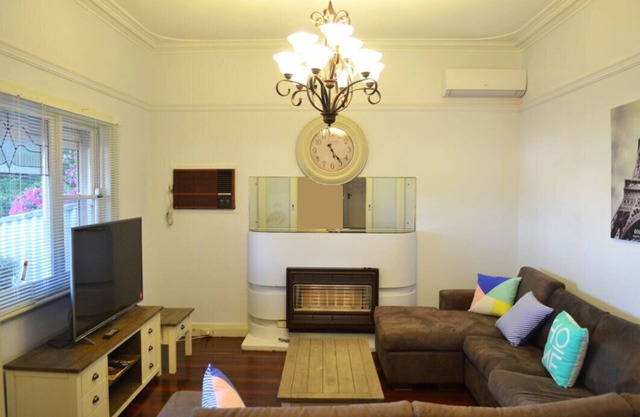 Fremantle Colonial Lodge 4