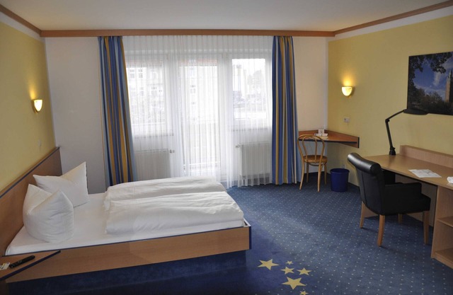 French Room (1) - sleep & go Hotel Magdeburg GmbH