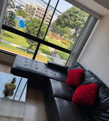 Frente al parque departamento