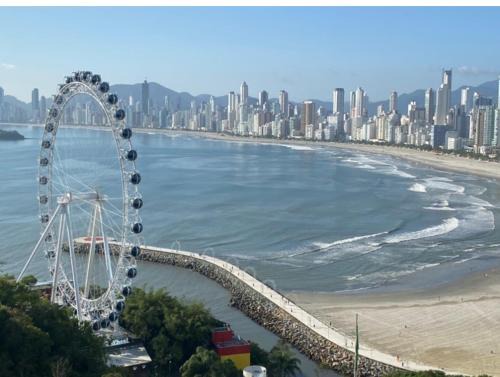 frente mar, espetacular vista mar, roda gigante