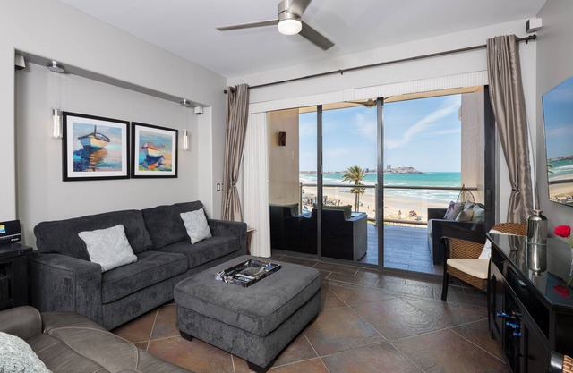 Fresh Remodel - 1BR 1BA Gorgeous Ocean Front Condo at Las Palomas - Cristal 306