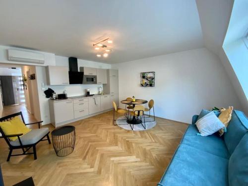 Freshly renovated Apartment in Trendy Area l HG21