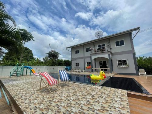 Frey Pool Villa Sattahip