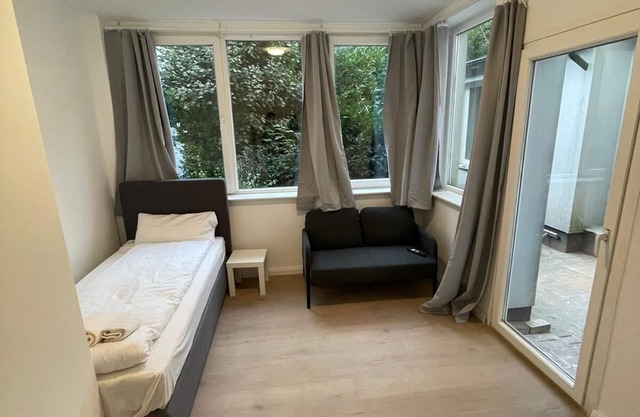 Friedrichstraße 8 W2 - 1 bedroom