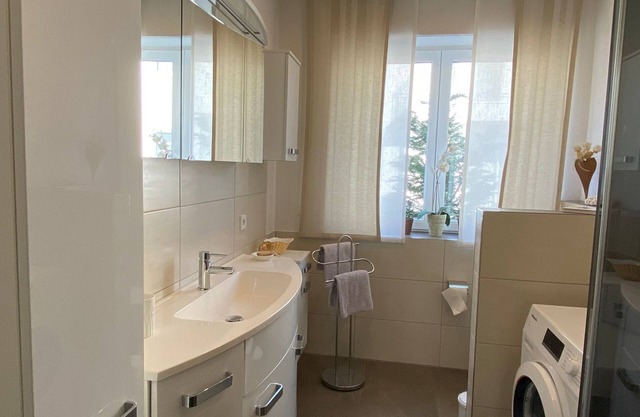 Friendly ground floor vacation apartment "an den Salinen" 01525 4203545