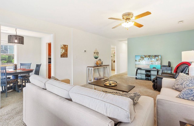Frisco Waterfront Retreat | Quiet & Relaxing
