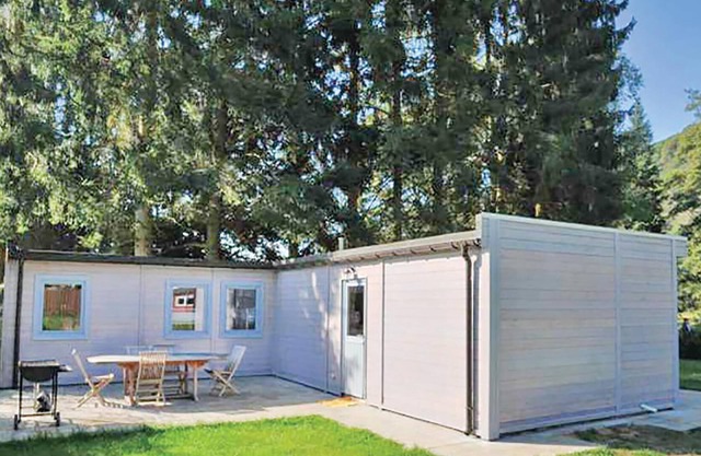 From this cottage you can get to Durbuy in the Ardennes in an hour's walk and along the river.