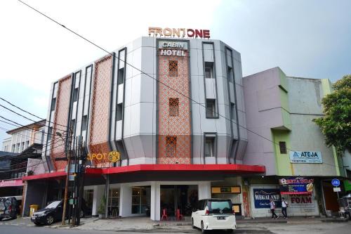 Front One Cabin Slamet Riyadi Solo