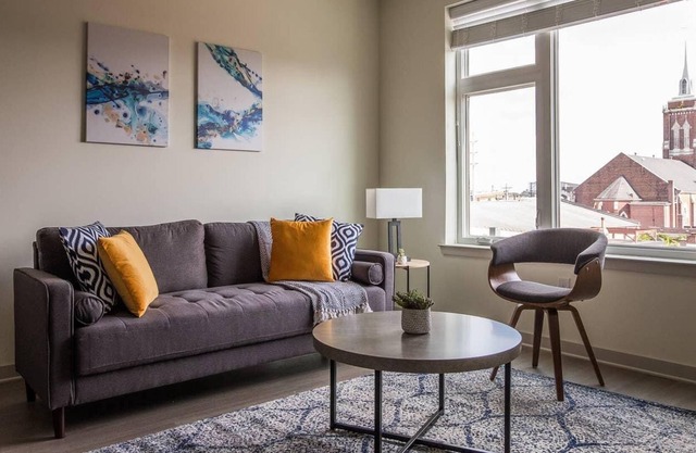 Frontdesk | Central 1BR Apt w/ Parking