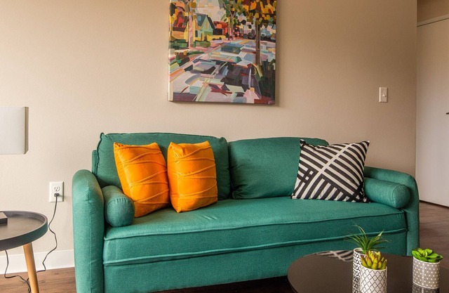 FRONTDESK Core Apts Campustown Ames