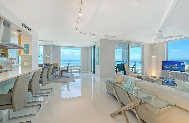 Full Gulf Front Gorgeous Condo