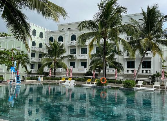 Full Peaceful House near beach, airport, waterfall