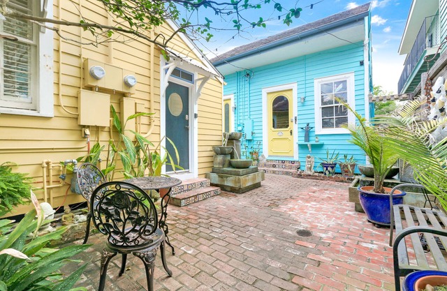Full Property Buyout - sleeps 15
