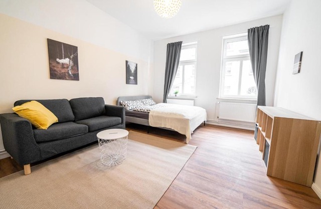 FullHouse - Halle - NH14 - Daylight Bathroom - 3 Bedrooms