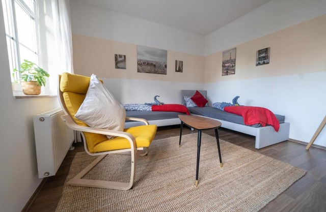 FullHouse - Zwickau - L12 - 2 Single Beds - Nespresso - SmartTV