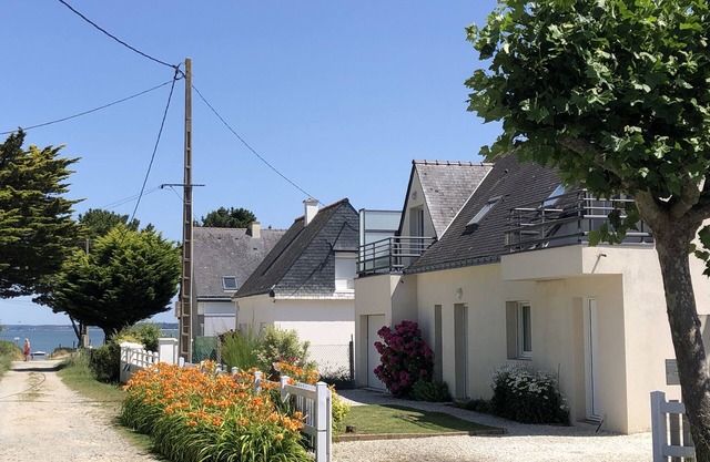Fully equipped house with garden, close from the beach, for 8 to 10 people