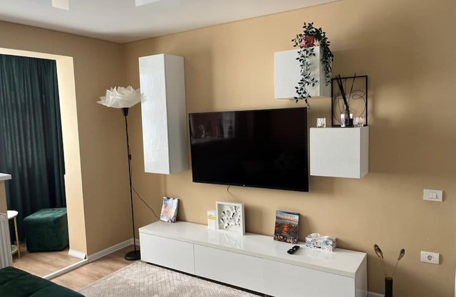 Fully equipped, Moments away from the City Centre