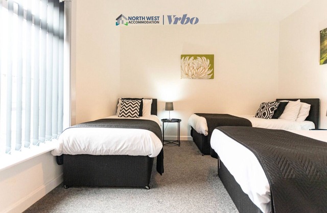 Fully furnished 2 Bedroom House in Bolton – Contractors Welcome