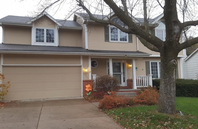 Fully furnished 5 bedroom home in a nice neighborhood