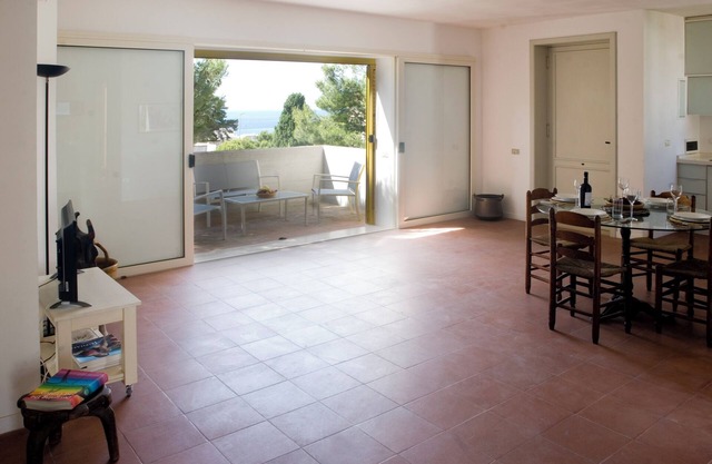 Fully panoramic Bouganville Penthouse located in the split centre of Leuca