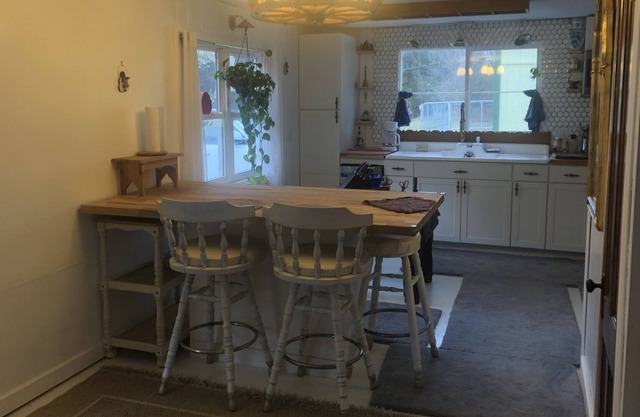 Fully remodeled farmhouse!