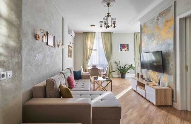 Fully Renovated 2Bdr Apt in ❤️ of Minsk+Great Loc👌🏼