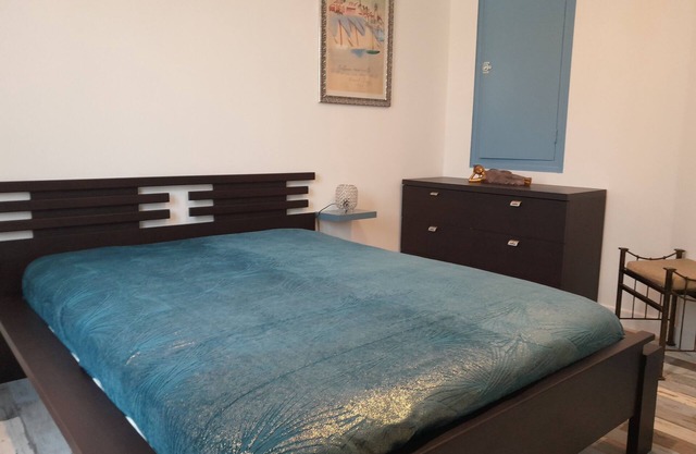 Fully renovated, comfortable 3-star apartment