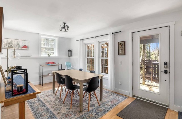 Fully Renovated & Modern 2 BR w/Forest Views