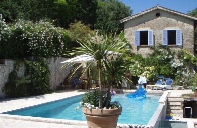 Fully restored farmhouse near Rome overlooking the Tiber and its valley