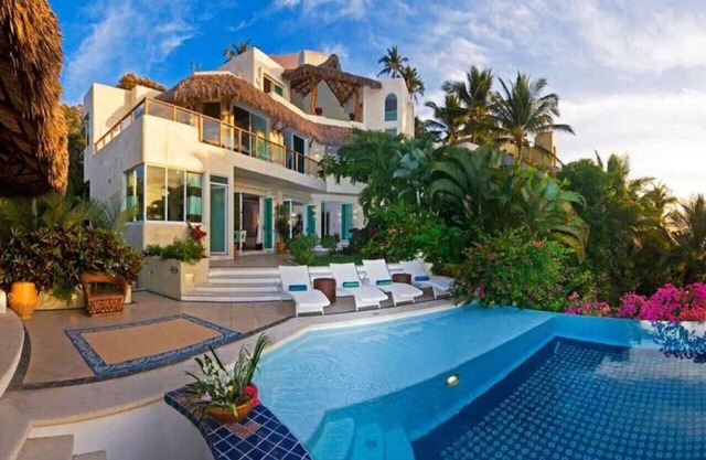 Fully staffed ocean View Villa in gated community