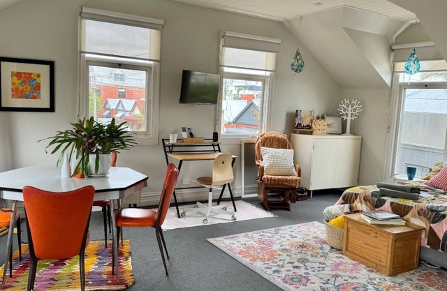 Funky Inner City Studio Apartment