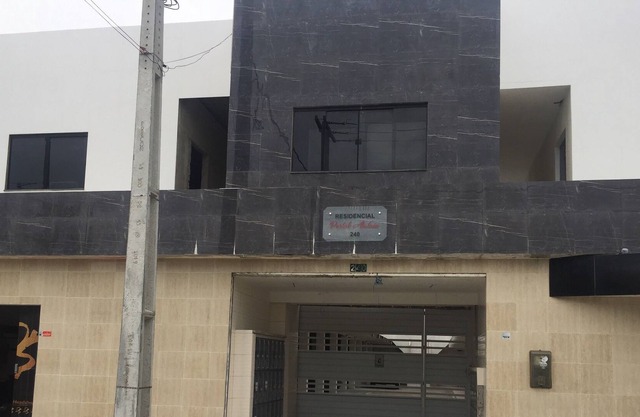 Furnished 3 bedroom apartment Monthly or seasonal rent. Apt 100 square meters.