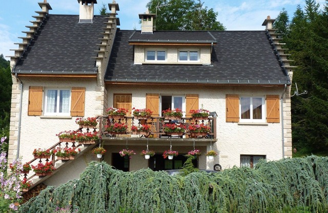 Furnished 4-person apartment in a typical vercors house