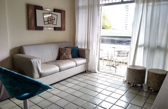 Furnished and wide fit in the heart of the capital! Tower / Expeditionary (prox Tambaú)