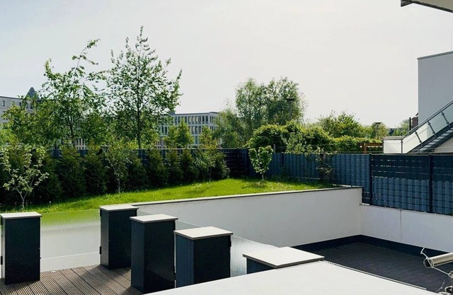 Furnished apartment on Lake Phoenix in a top location, ideal for 1 to 3 people