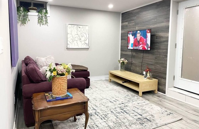 Furnished & fully stocked 2 bed, 1 bath legal basement apartment in Erin Mills