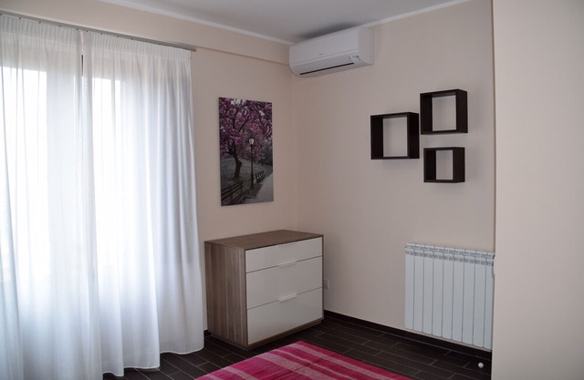 Furnished three-room apartment with terraces