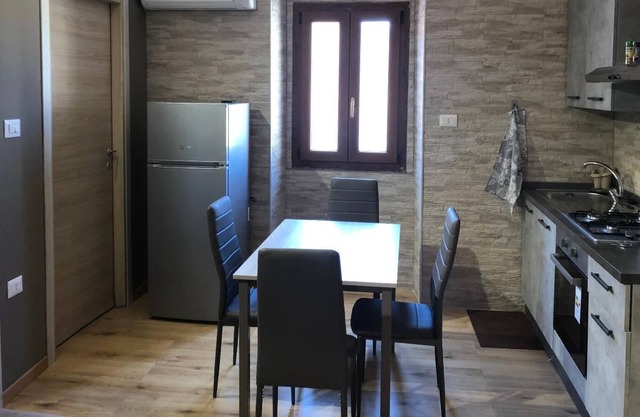 FURNISHED TWO-ROOM APARTMENT WITH 4 BEDS