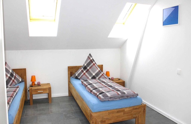 FZ on the upper floor - vacation room with bed and breakfast