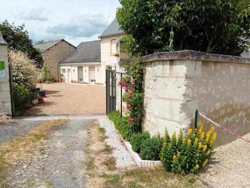 Gîte charmant à Sazilly avec jardin privatif et WiFi - FR-1-381-608