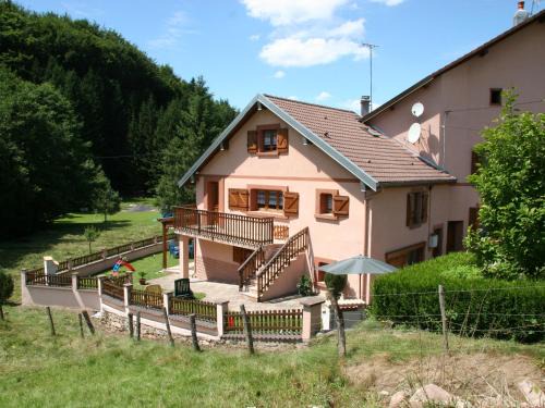 Gîte familial avec piscine, idéal pour randonnées et pêche, proche Gérardmer et crêtes vosgiennes - FR-1-589-238