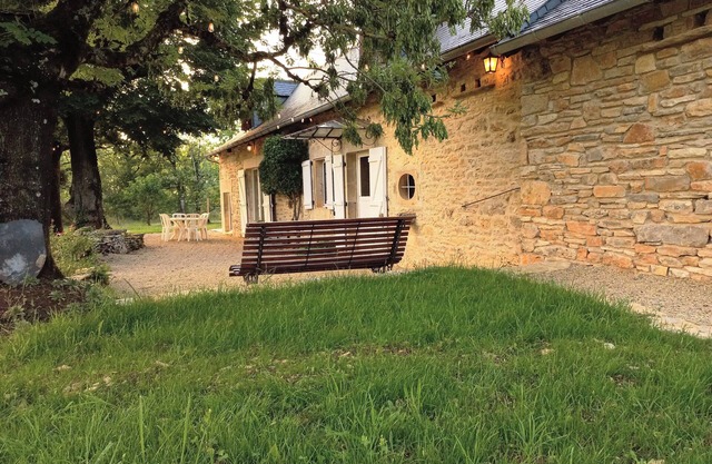 Gîte "Le Poumatou" ,gite Rural 7p au Cœur du Périgord Noir Avec son SPA