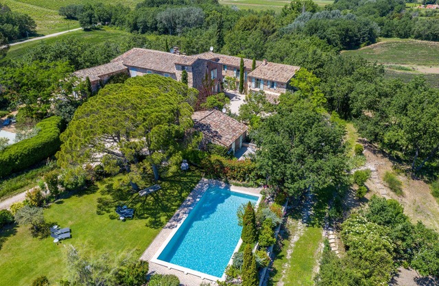 Gîte Le Vignoble, Dans mas Restauré, à Roussillon